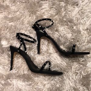 Black & Silver Heels 🖤 🤍